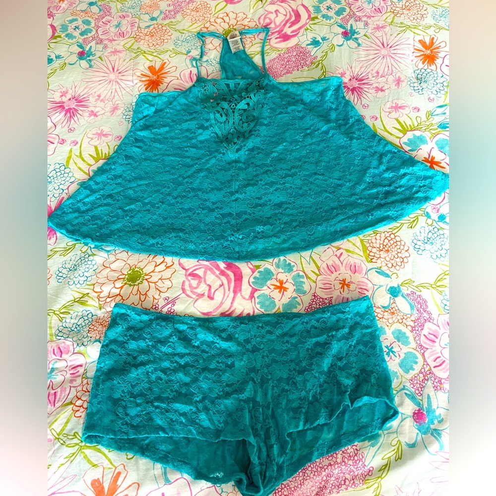 New without tags, lingere set